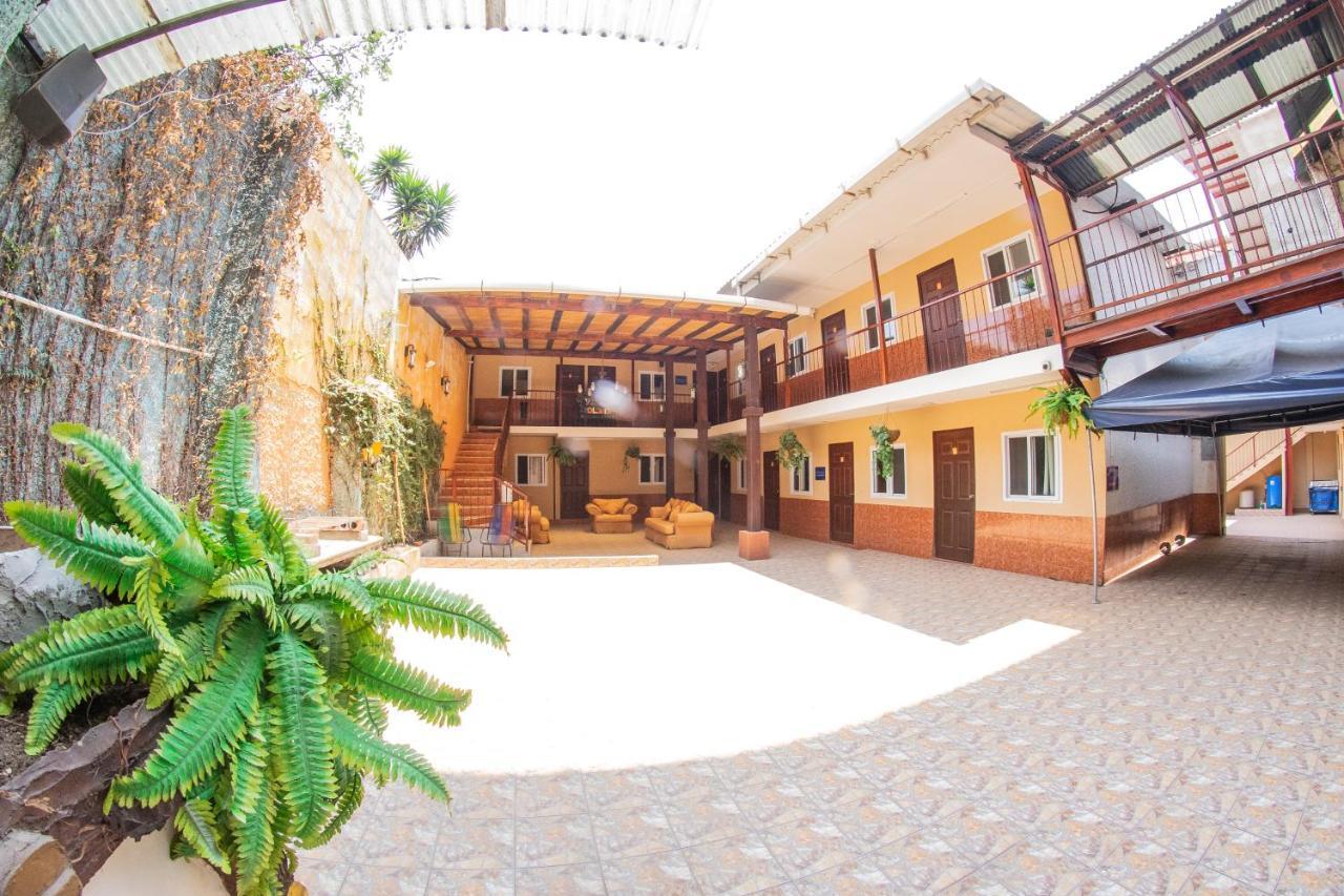 Euro Hostal Guatemala Exterior foto