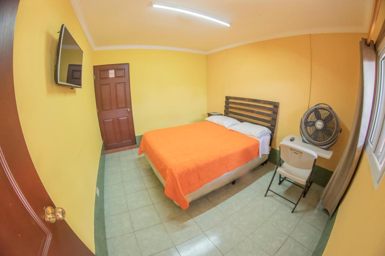Euro Hostal Guatemala Exterior foto