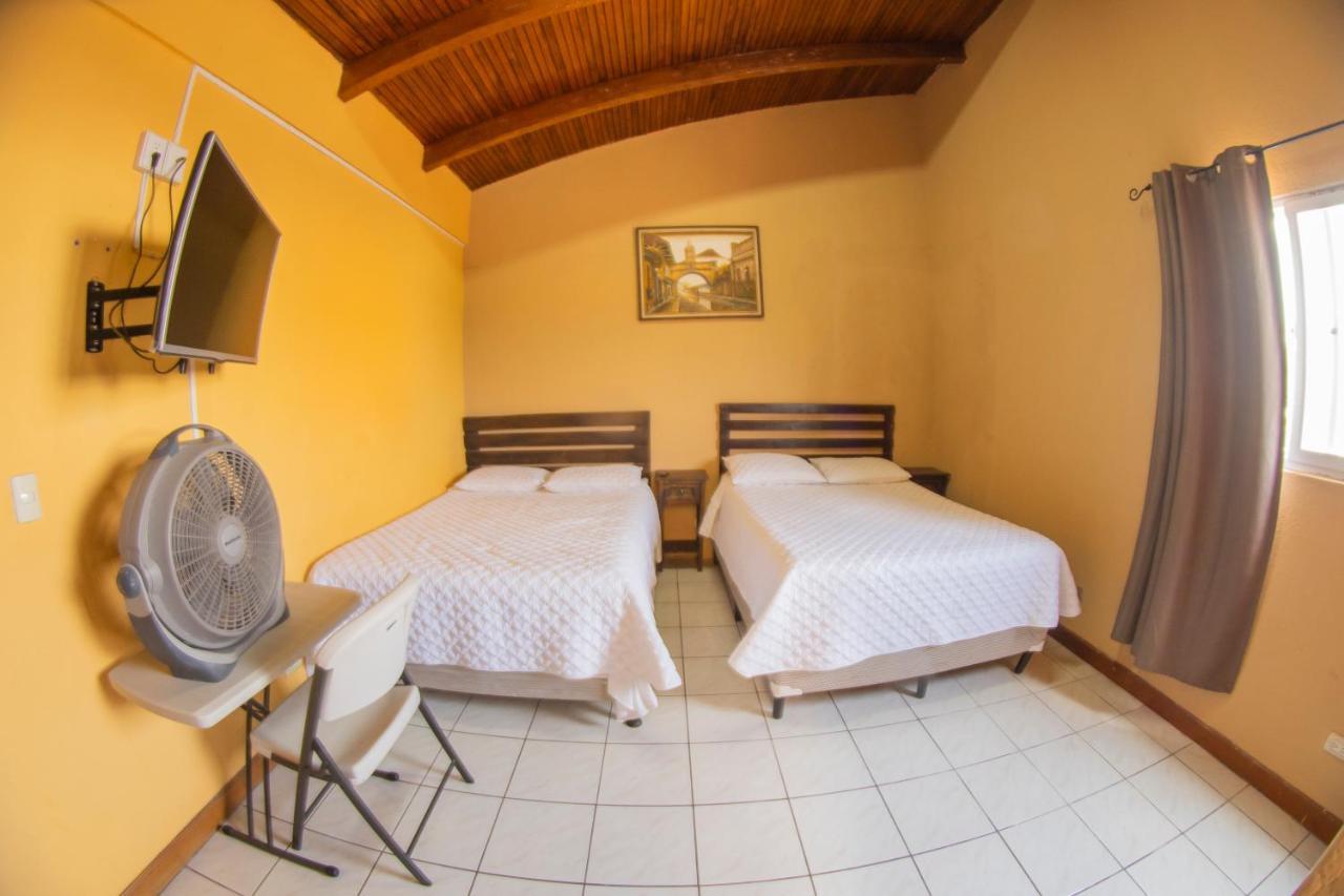 Euro Hostal Guatemala Exterior foto